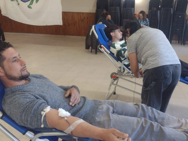 3 campaa de donacin de sangre, mdula y pelo en Sierra Chica